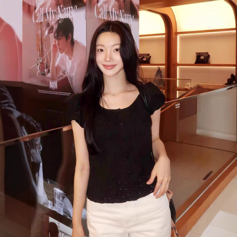 Now H2025 New Summer Style Korean Dongdaemun Teng Sister's Same Style Slimming Look Round Neck Lace Embroidered Short-Sleeved Shirt for Women