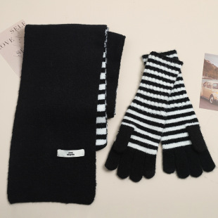 Red and Black and White Striped Scarf, Perfect for Whitening and Warmth, Knitted Small Scarf Decoration for Autumn and Winter 2024, Student Neck Warmer for Women