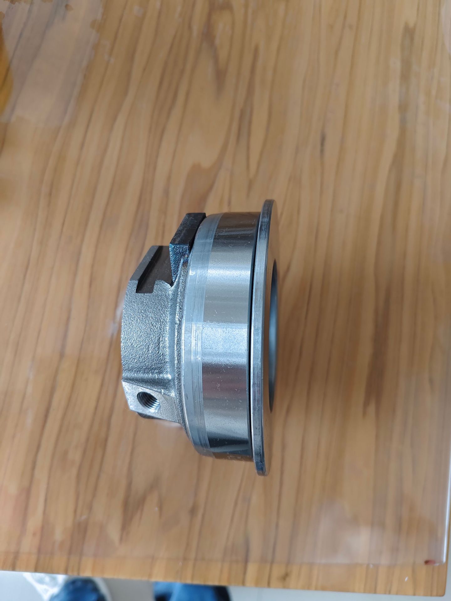 Automotive clutch bearing 108CT5737F2, suitable for agricultural machinery, is in stock and available for immediate delivery. This is a clutch bearing for the clutch release shaft