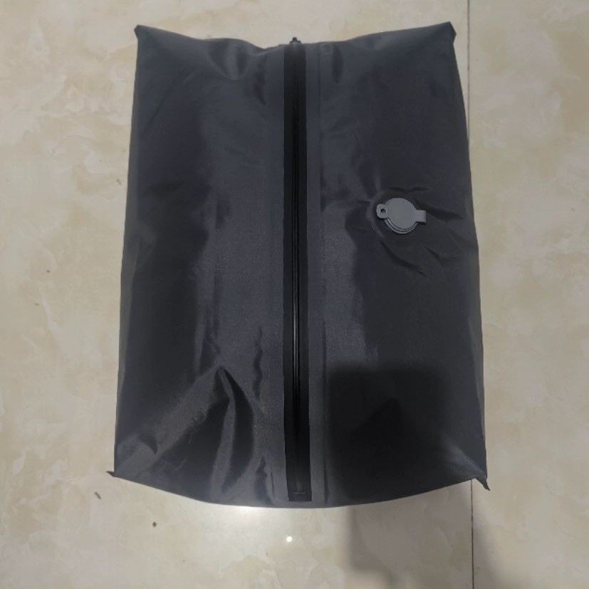 검은색 창문 없는 진공백