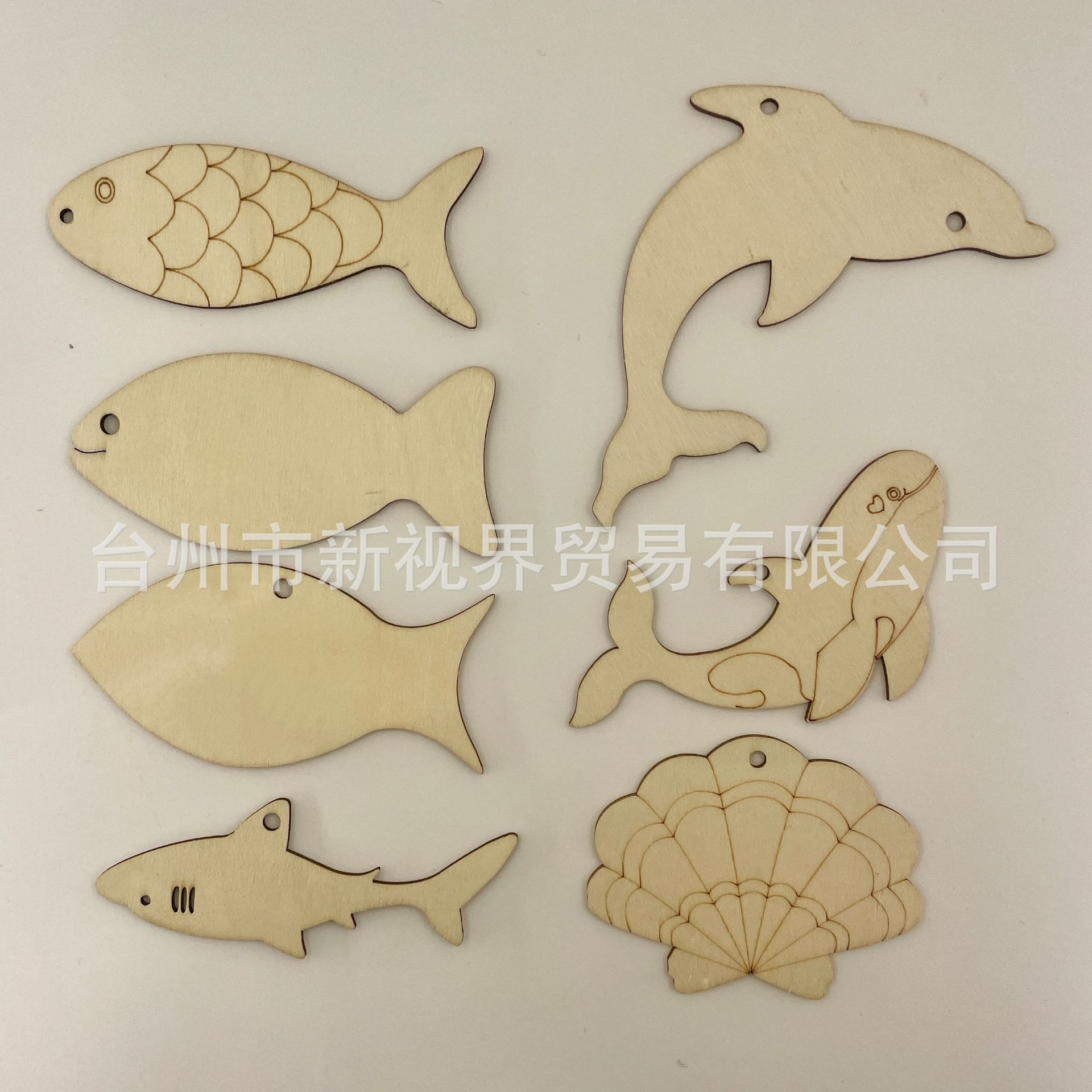 Cross-border hot style blank colorable wooden signs, fish-shaped wooden crafts, decorative supplies, children's DIY wood chips