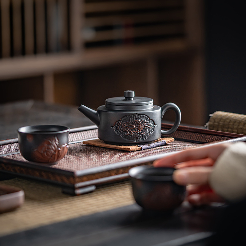 Pure Hand-carved Purple Pottery Kung Fu Tea Set Home Office Teapot Embossed Purple Sand Ceramic suit