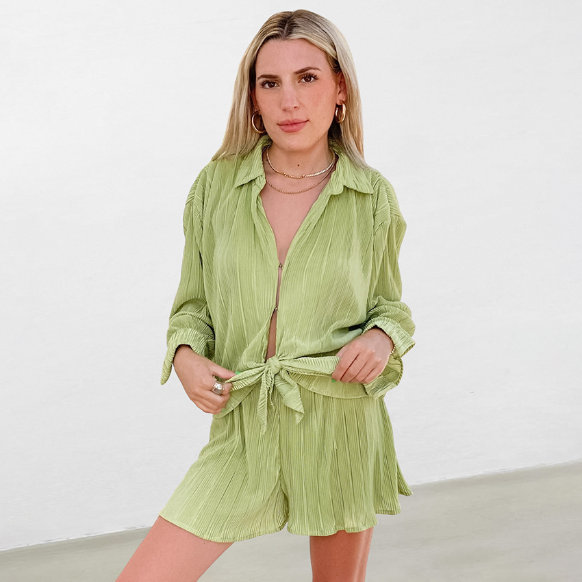Demi-season green cardigan