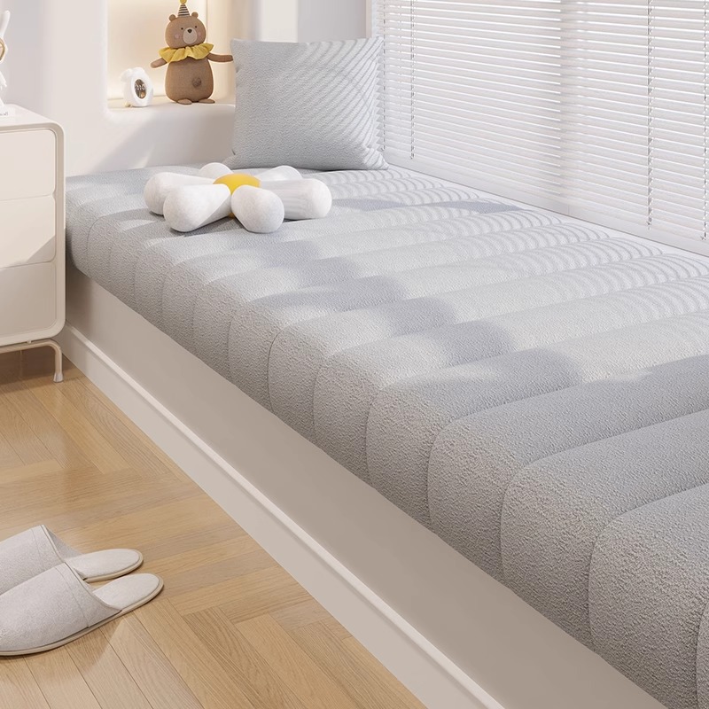 light gray drooping [washable]]