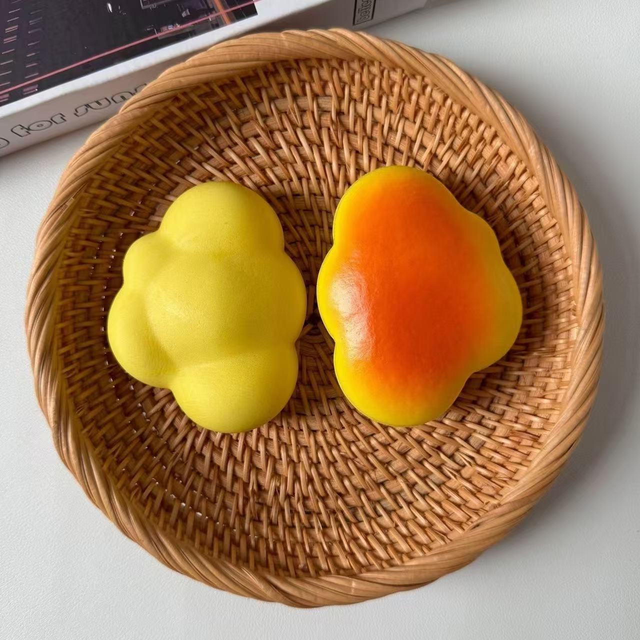 시뮬레이션 - 젖은 부드러운 구름 빵