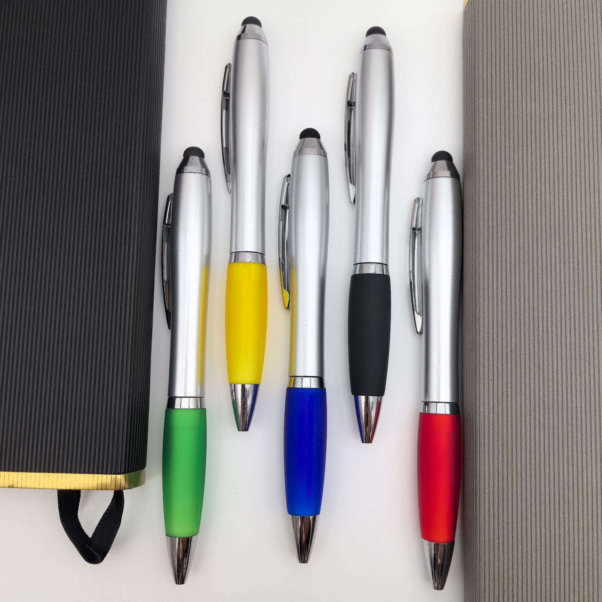 Pintura clásica torsión lápiz de pulverización plata calabaza lápiz táctil bolígrafo publicitario regalos rotación pantalla táctil bolígrafo personalizado