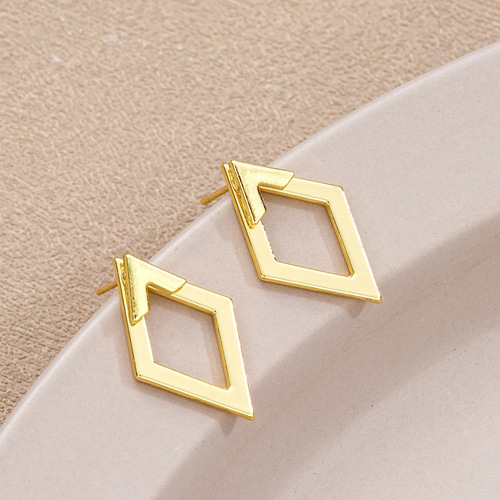 Bestselling European and American creative minimalist geometric rhombus hollow earrings double-layer high-end design elegant woman quality earrings