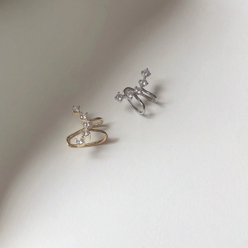 High-End Crescent Moon Sparkling Diamond Ear Clips, Niche Design Star Cochlear Clips, Unique Ear Bone Clips, No Pierced Earrings