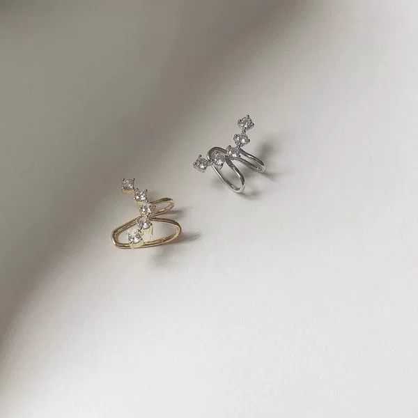 High-End Crescent Moon Sparkling Diamond Ear Clips, Niche Design Star Cochlear Clips, Unique Ear Bone Clips, No Pierced Earrings