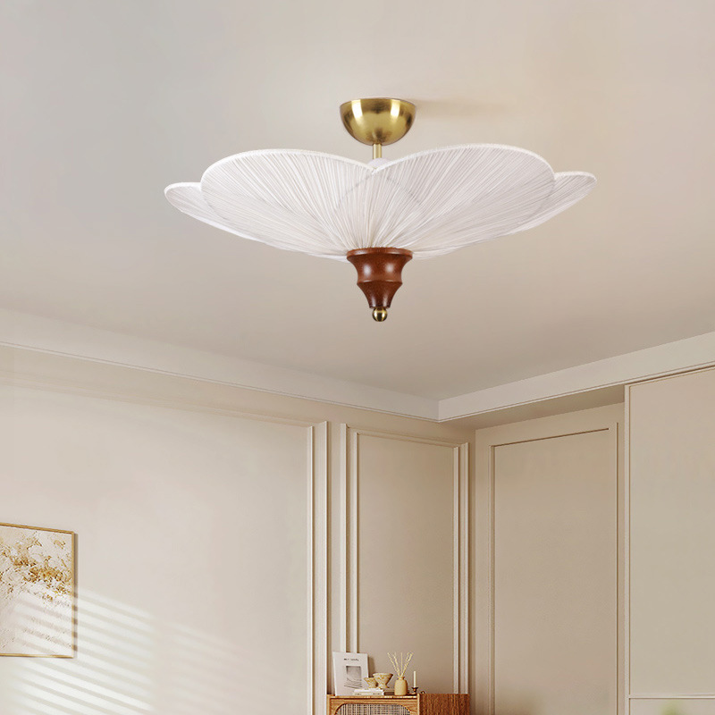 Francia medieval Nanyang estilo dormitorio ciruela luz de techo madera sólida retro americana sala de estar balcón lámpara de armario 222L