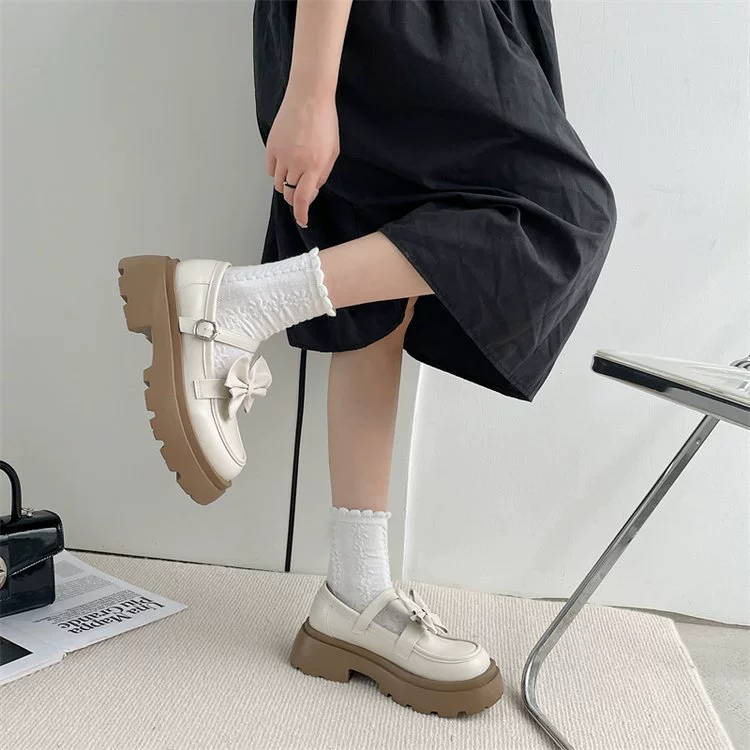 Мокасины на платформе женские на весну и лето 2023 новые ретро Мэри Джейн Повседневная модная универсальная нишевая женская обувь без шнуровки