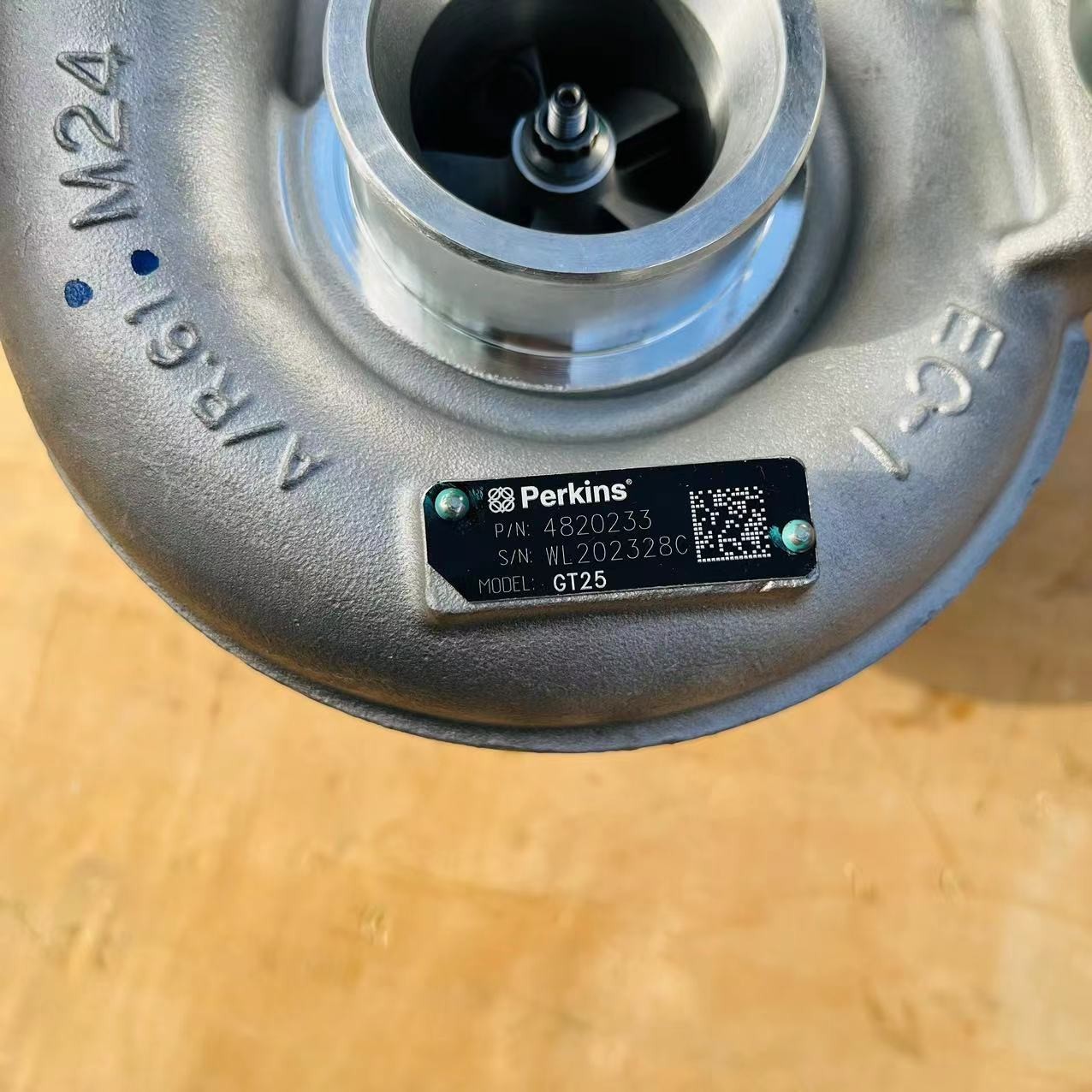 卡特帕金斯4820233 2674A209涡轮增压器