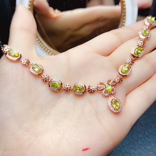 Factory wholesale explosions natural olivine necklace S925 silver inlaid main stone 4*6 selling Europe and the United States a generation of hair