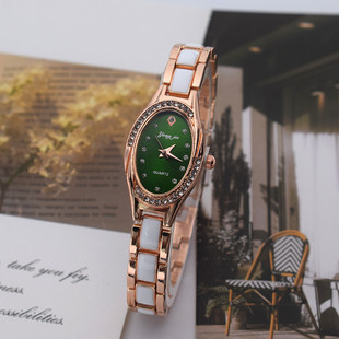 �·��մɵ���Ůʿ�ֱ������羳ʯӢ�����s�E�A��Ů���һ�����l