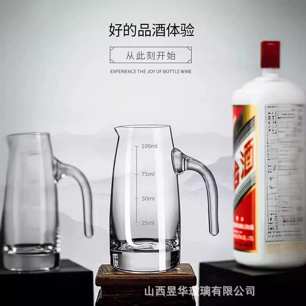 Белый бокал для вина Комплект для разжатки домашнего вина.