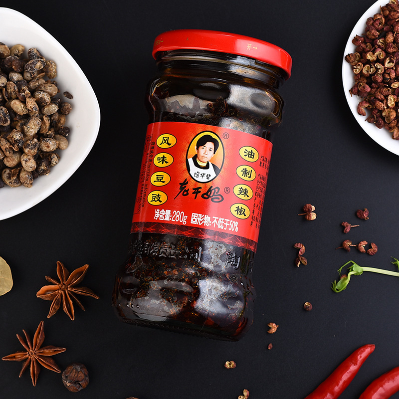 老干妈风味豆豉油辣椒辣子鸡风味鸡辣椒油拌面拌饭下饭辣椒酱