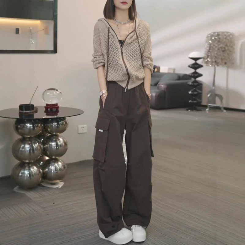 European-Style Workwear Pants and Sports Suit for Women, Spring and Autumn 2026 New Fashion, Stylish and Loose Knit Sweater Two-Piece Set, Slimming Effect European-Style Workwear Pants and Sports Suit for Women, Spring and Autumn 2026 New Fashion, Stylish and Loose Knit Sweater Two-Piece Set, Slimming Effect