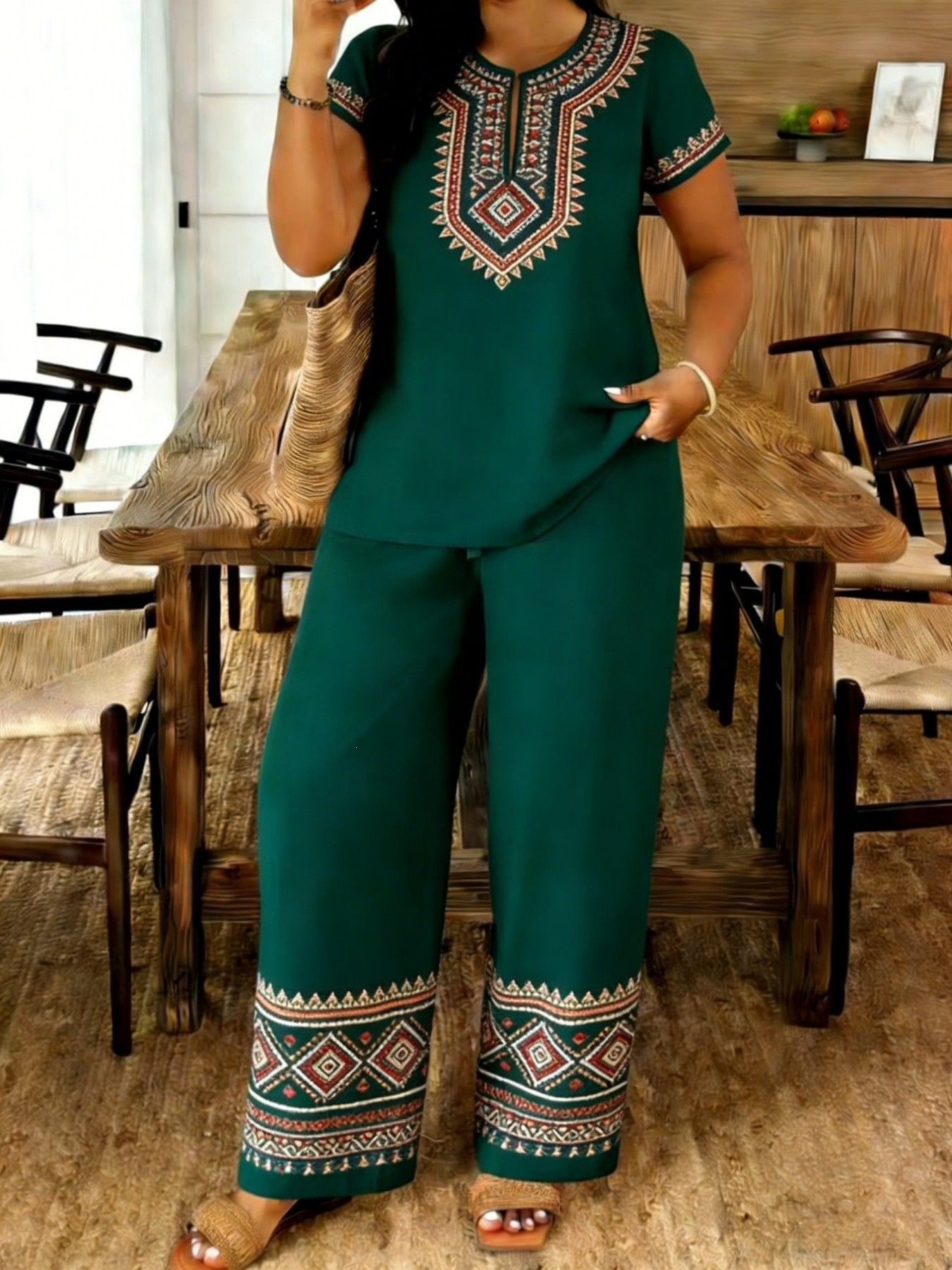Completo estivo donna top con scollo a v e pantaloni casual_voghion.com