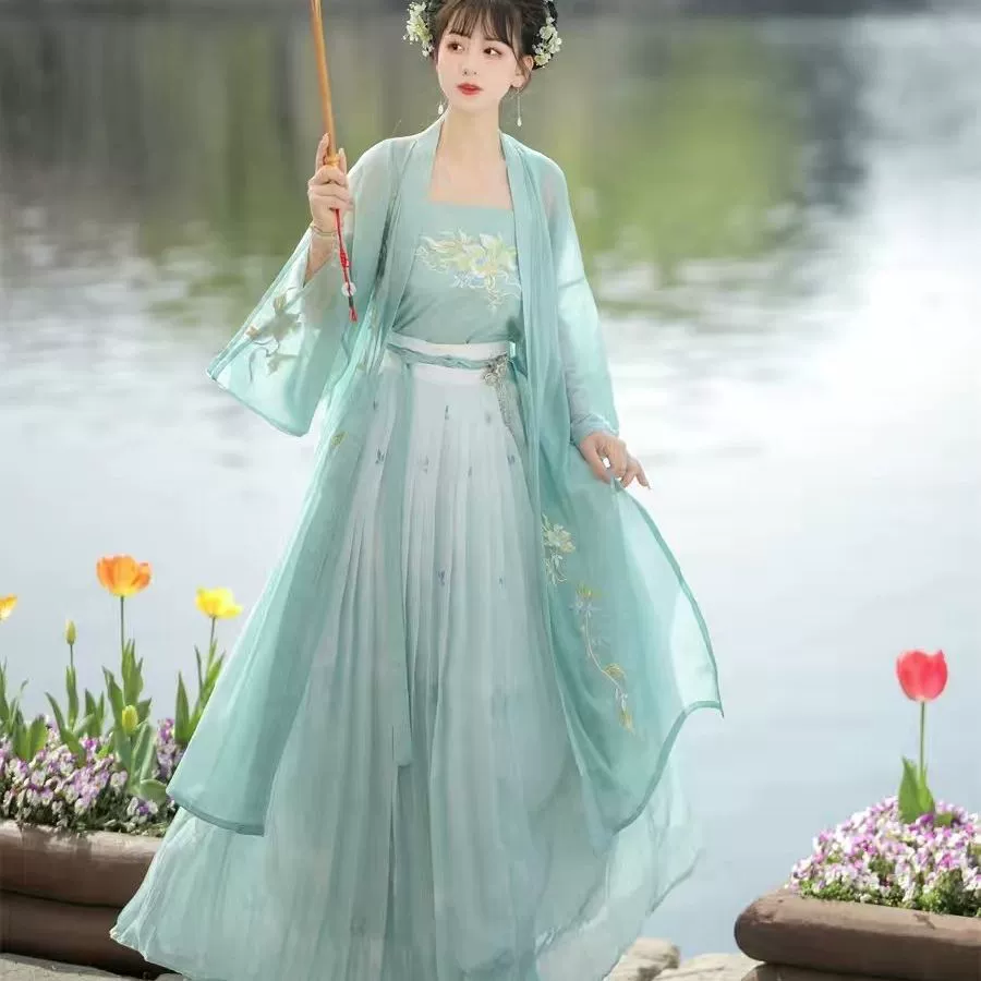 Оригинальный новый весенне-летний женский костюм династии Хань для взрослых в китайском стиле Changganshi, повседневный комплект из трех предметов с вышивкой в ​​древнем стиле, горячий стиль