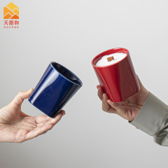天徳和 シンプルな正方形のセラミックキャンドルカップ、個性的なデザイン、家庭用アロマカップ、高級感のある室内フレグランス