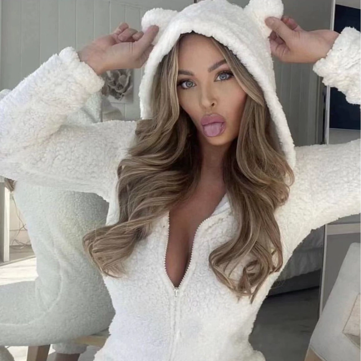 Новые европейские и американские осенние и зимние трансграничные внешнеторговые меховые комбинезоны с капюшоном