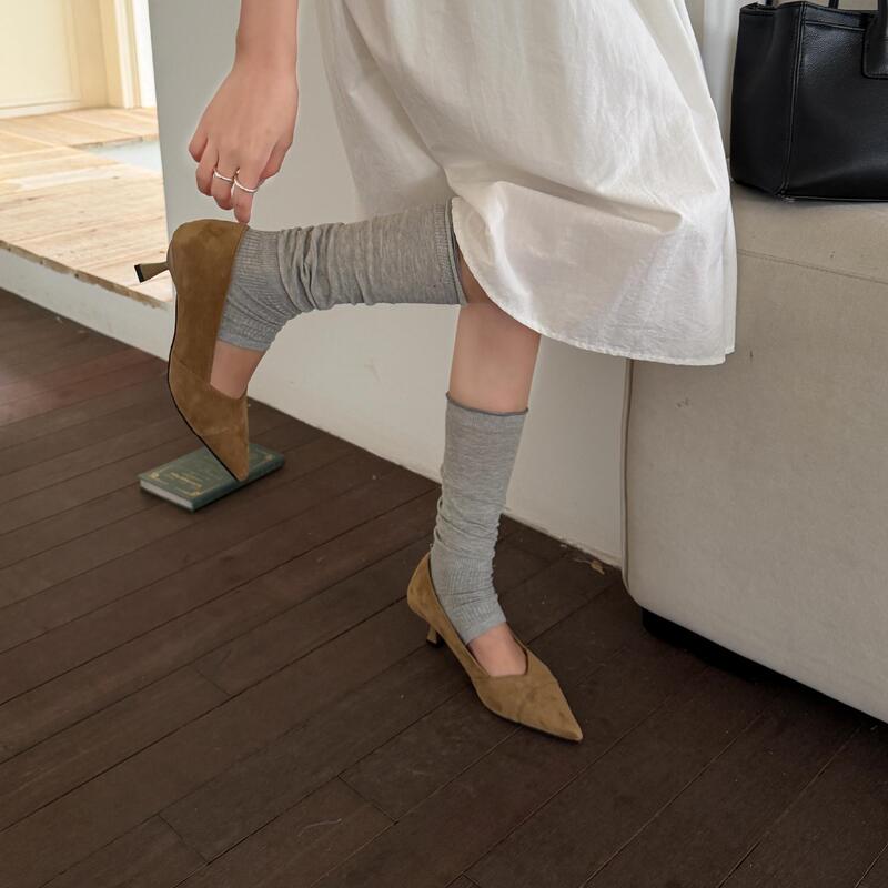 2026 Spring Suede Korean Style Pointed Toe Thin Heel Mid-Heel Shallow Mouth Single Shoes for Commuting, Elegant and Slimming Shallow Mouth Work Shoes for Women