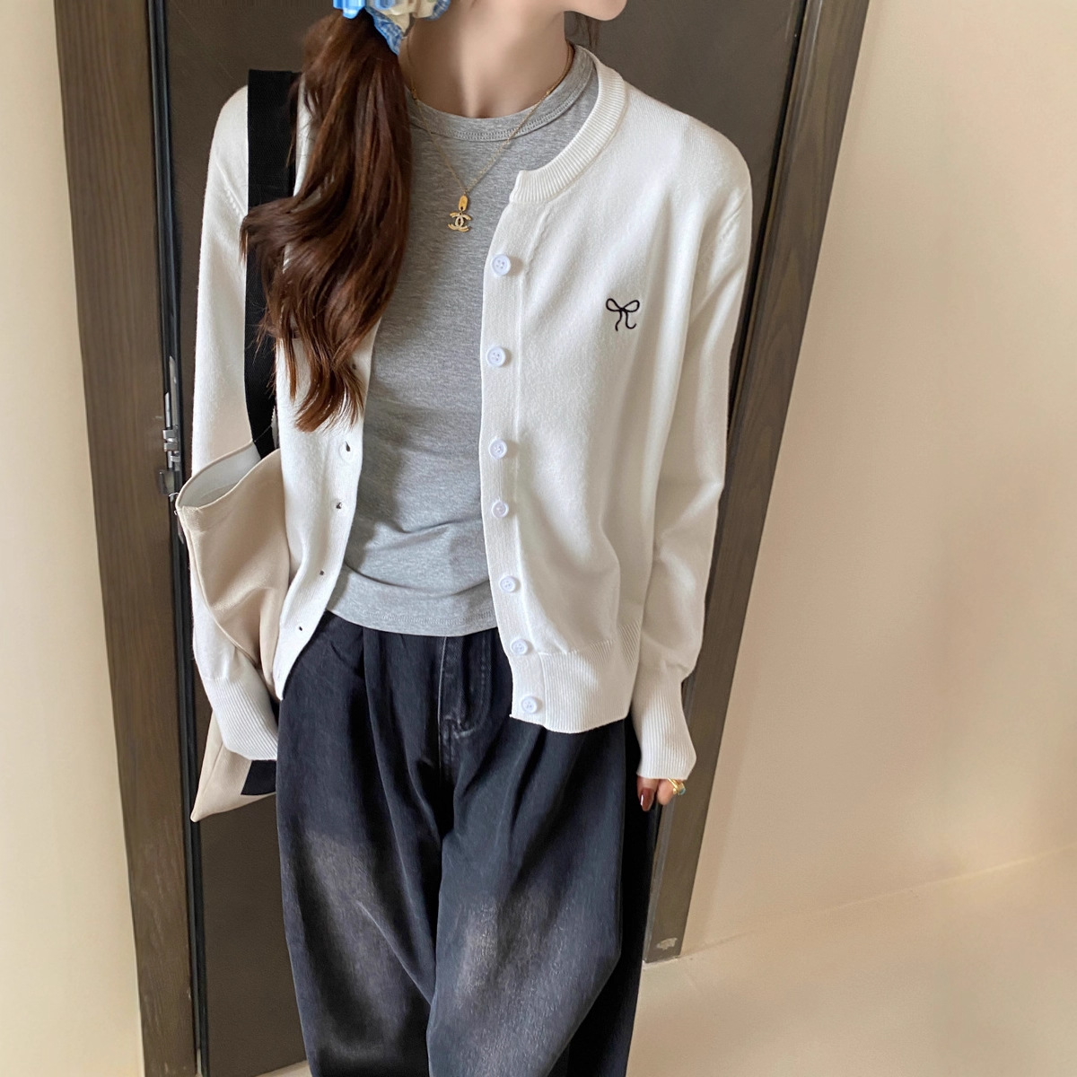 针织开衫女装外搭2025春秋新款蝴蝶结刺绣外套慵懒风毛衣冬季上衣