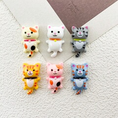 光沢のあるカラフルな子猫 diy 樹脂アクセサリー自家製下駄靴バックル衣類ヘアピン頭飾り冷蔵庫マグネット素材