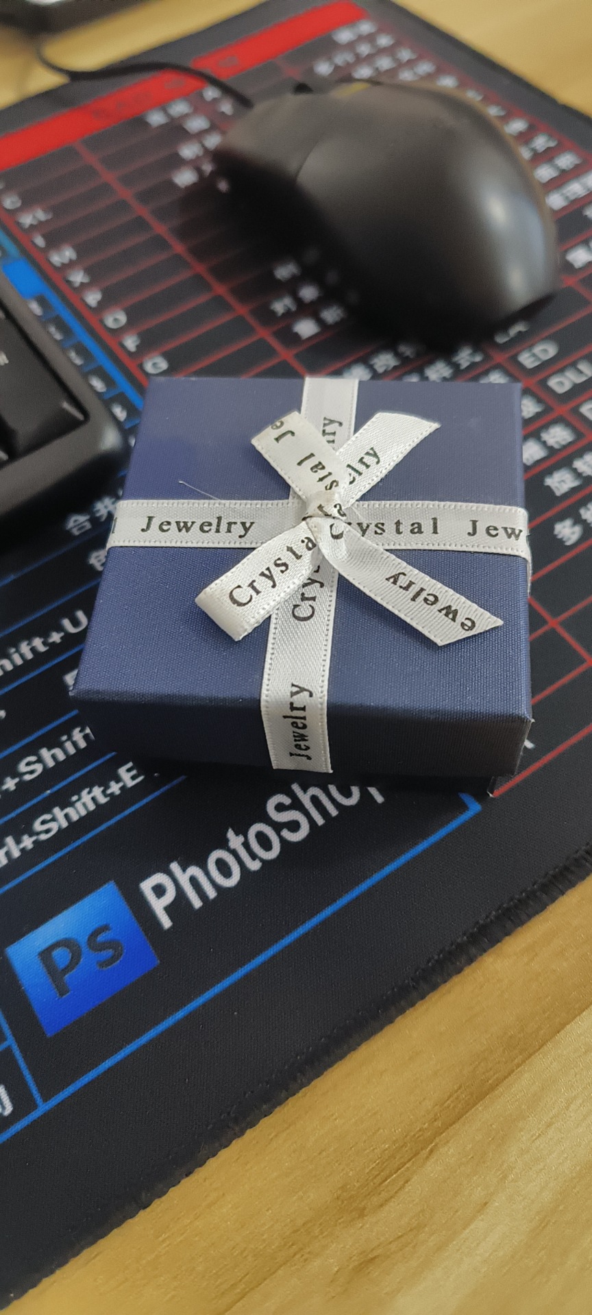 렌치가없는 컬러 박스