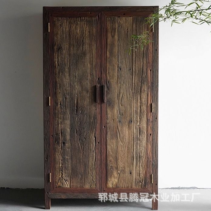 Old Elm Wabi-Sabi Style Wardrobe B&B Guest Room Wardrobe Retro Weathered Wood Board Old Material Storage Cabinet B&B Wardrobe