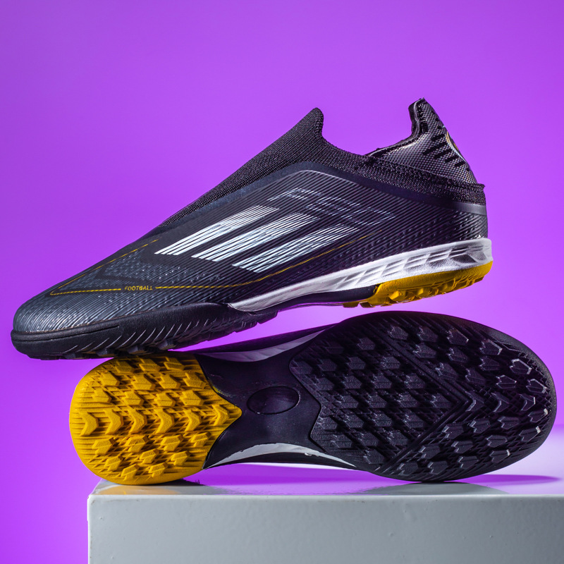 Copa del Mundo transfronteriza F50 zapatos de fútbol estudiantes adolescentes hombres zapatos de entrenamiento de entrenamiento de entrenamiento de clavos al por mayor