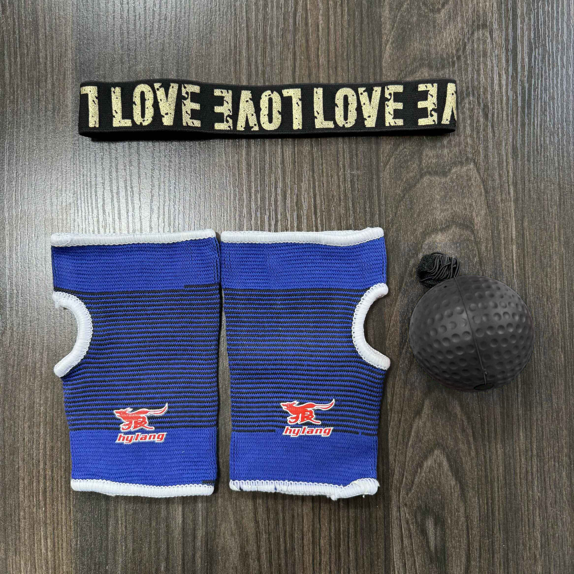 탄성 머리띠 + PU 검정색 공 + 파란색 장갑 한 켤레