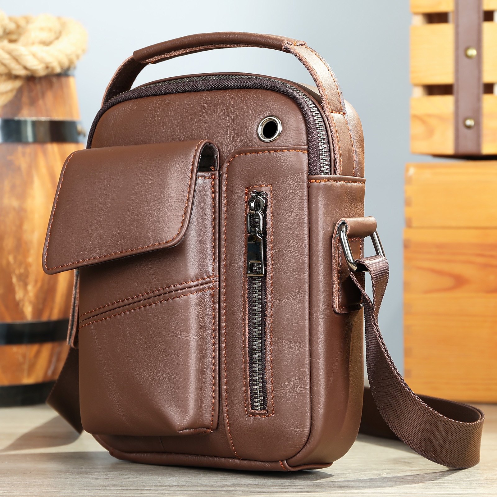 Ventas transfronterizas calientes de cuero para hombres mochila deportiva al aire libre mochila texturizada retro colección de bolsos de hombro