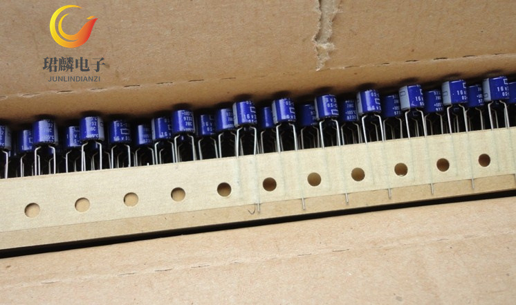 16V33UF 6.3X6.8 黑金刚OS-CON聚合物固态电容 16FA33M(N)-T14