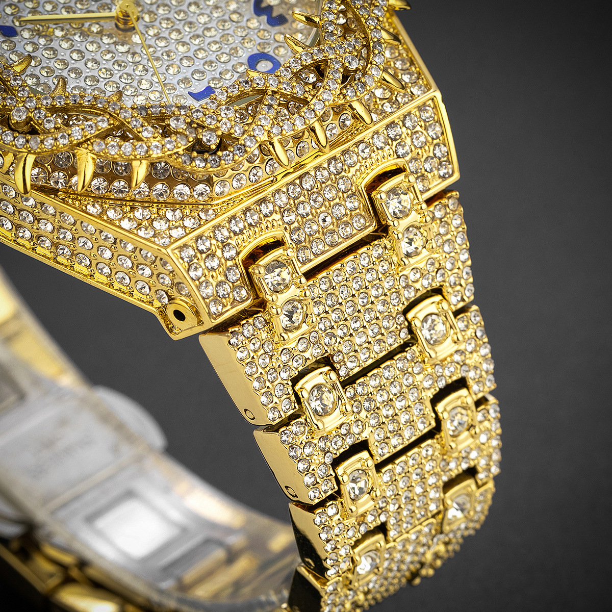 Sunflower-Shaped Full Diamond Quartz Watch, Blue Arabic Numeral Dial With Date Window, Hip Hop Unisex Steel Band Wristwatch_voghion.com