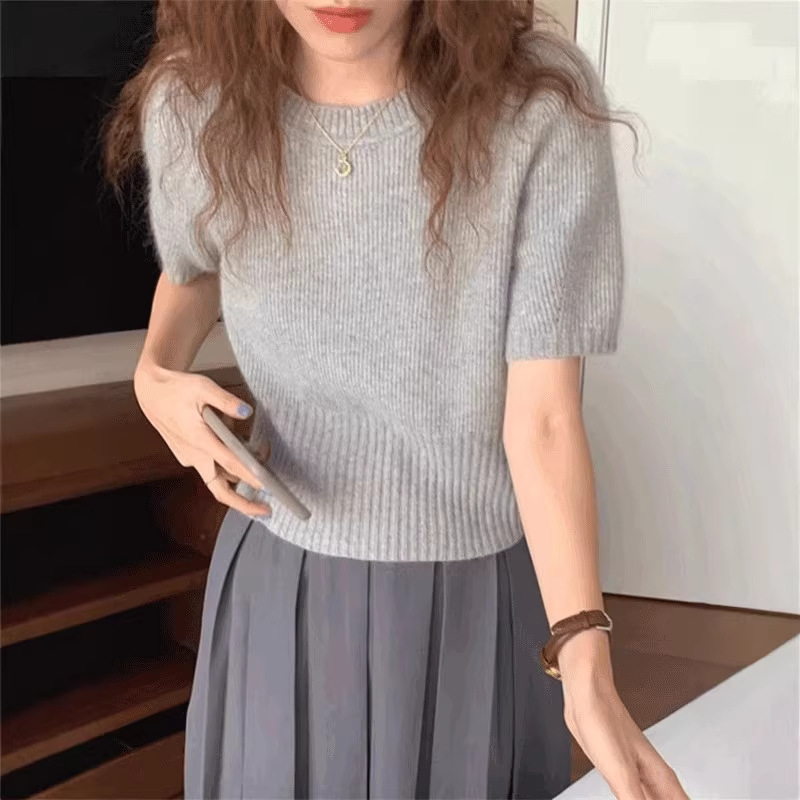 Gray Waist-Cinched Round-Neck Short-Sleeved Knit Sweater for Women, Summer High-End Soft and Luxurious Inner Sweater with Puff Sleeves and Short Top