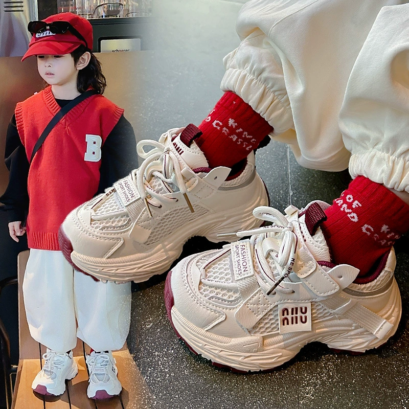 2025 весна и осень новая детская сетка дышащая спортивная обувь для девочек корейская версия легкая нескользящая обувь для бега на мягкой подошве для мальчиков