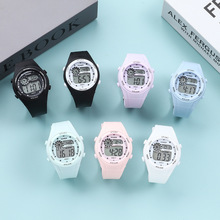 �¿�������W����ӱ�r�ж๦�ܷ�ˮ�\����Ů���ֱ��_�W�Y��