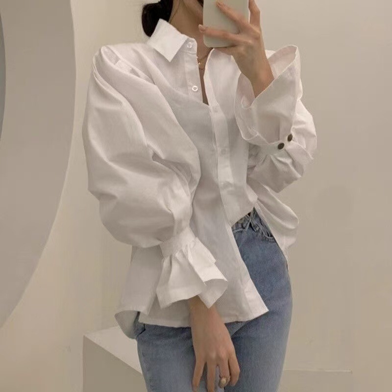 South Korea New Chic Spring and Autumn Niche French Design Lapel Single Row Loose Bubble Shirt Long Sleeve Top for Women South Korea New Chic Spring and Autumn Niche French Design Lapel Single Row Loose Bubble Shirt Long Sleeve Top for Women