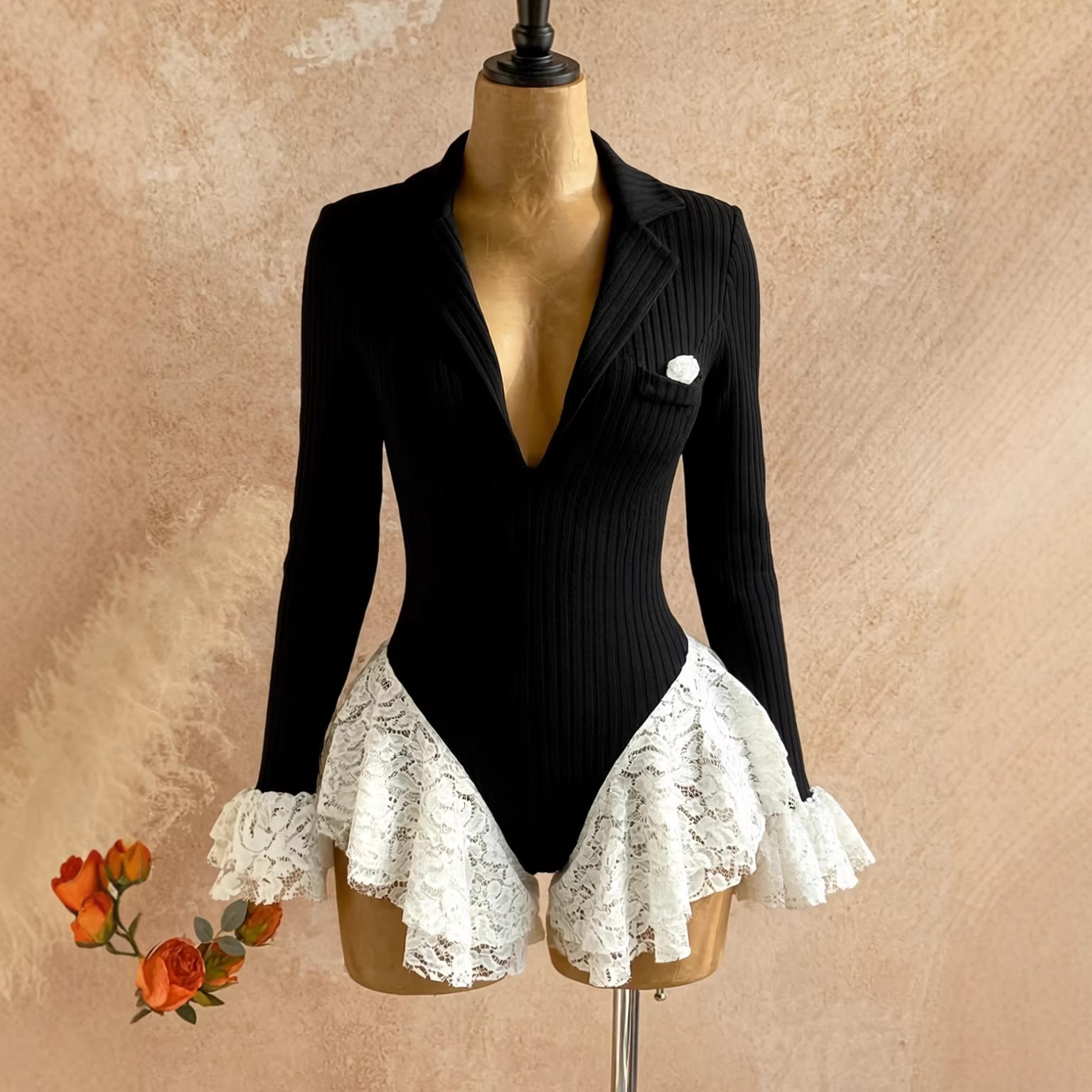 European and American cross-border e-commerce Amazon TK best-selling 2026 new women's fashion and unique deep V lace long-sleeved jumpsuit