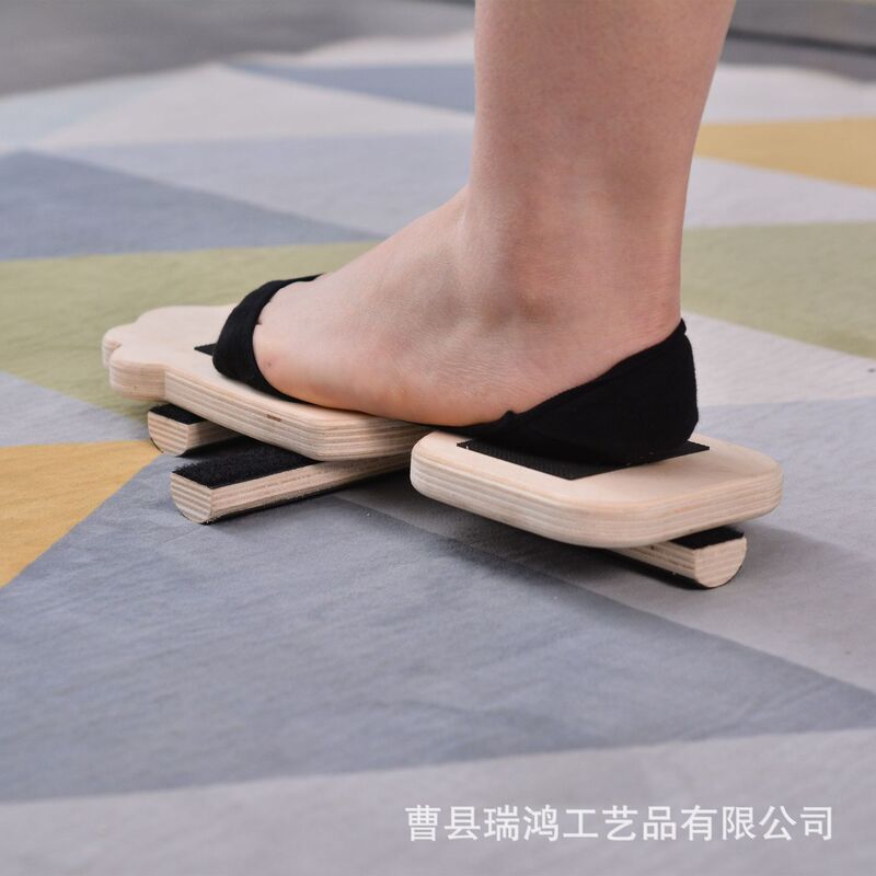 木の足のストレッチ器の片足のバランスのトレーニング器のバレエのバランス板の足首の捻挫は足の底の筋を緩和します。|undefined