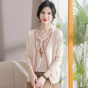2025 New Mother's Spring and Autumn Fashion Casual V-neck Knitted suit Middle-aged and Elderly Two-piece Set 40-50 Top