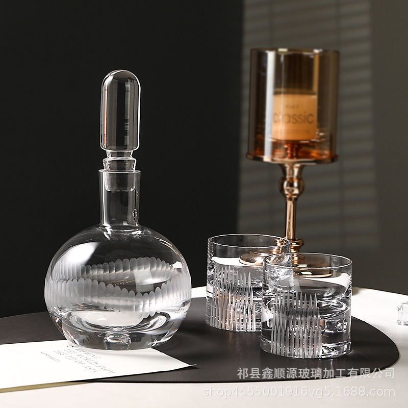 Modern transparent glass wine decanter