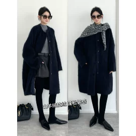 女式T恤;女式毛呢外套;女式针织衫