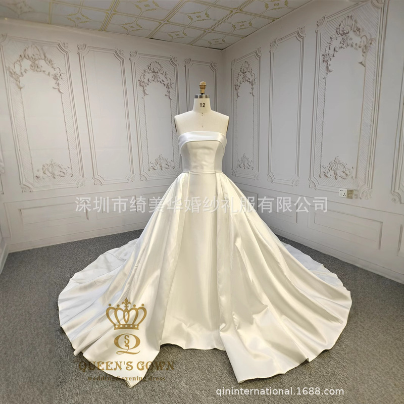 2025 New Strapless Satin Two-Piece Bridal Wedding Dress, Elegant White Bridal Gown with a Large Skirt