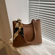 ���l�z�������Y�������ذ�Ů��2025���¿�������μ��ͨ��Ҹ�°�