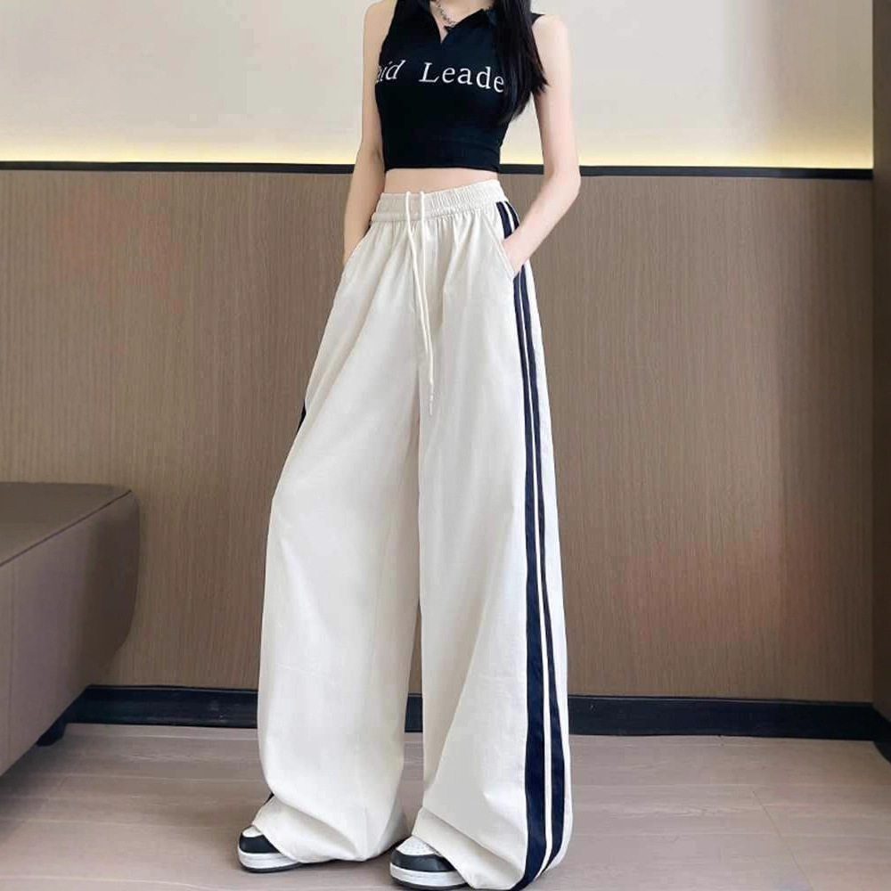 Pantalón de rayas tiro alto