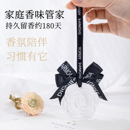 Wardrobe window deodorizing aromatherapy diffuser stone fragrance hanging piece car-mounted gypsum aromatherapy fragrance hanging piece solid aromatherapy
