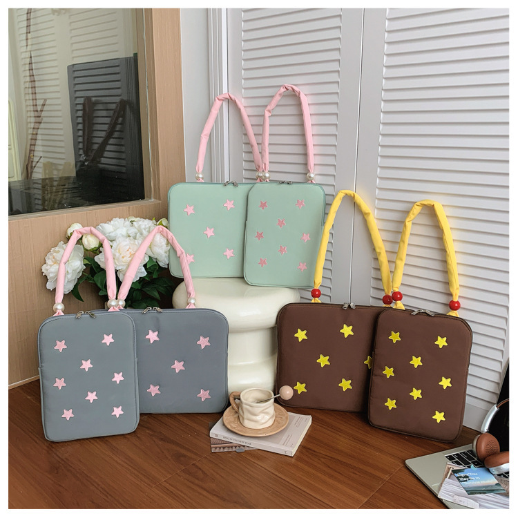 Highly stylish, simple and cute, star-embroidered, single-shoulder, niche, lightweight 11-inch laptop bag for female students