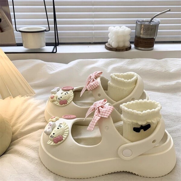 Children's Mary Jane shoes with bow